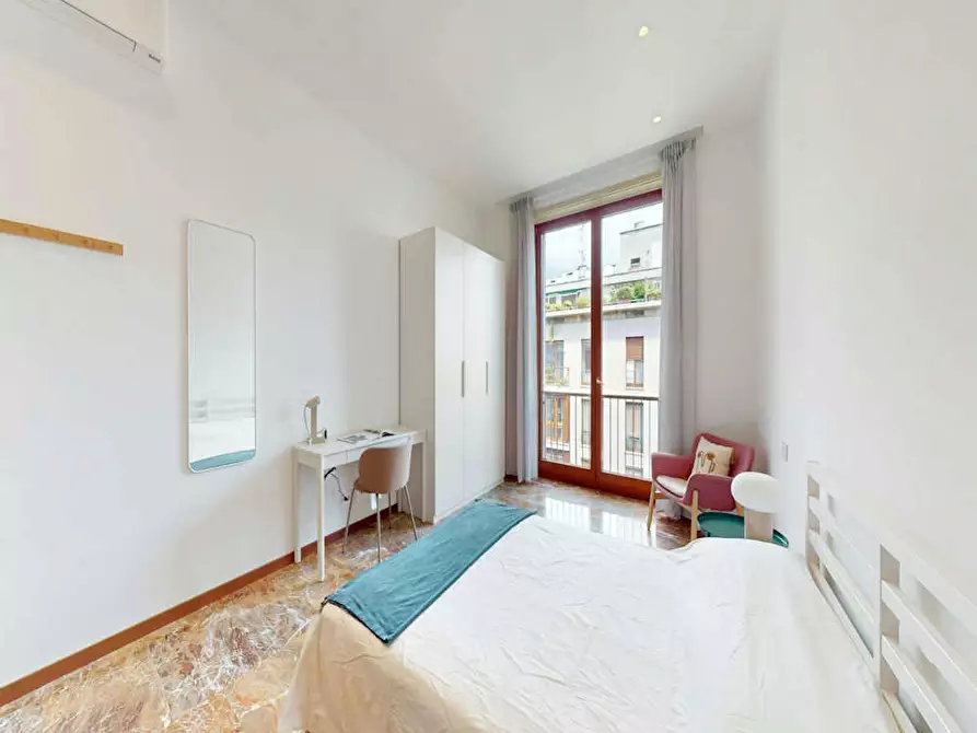 Immagine 1 di Camera in affitto  in Via San Martino a Milano