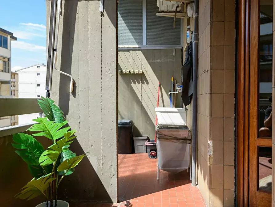 Immagine 7 di Camera in affitto  in Viale Francesco Redi a Firenze