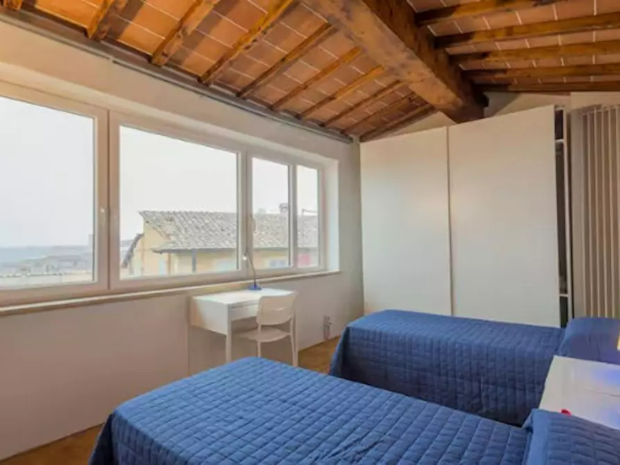 Immagine 1 di Camera in affitto  in Via San Quirico a Siena