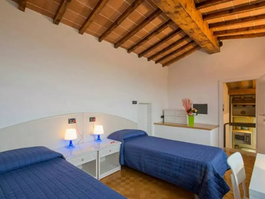 Immagine 8 di Camera in affitto  in Via San Quirico a Siena