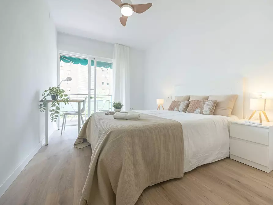 Immagine 1 di Camera in affitto  in Avinguda de la Plata a Valencia