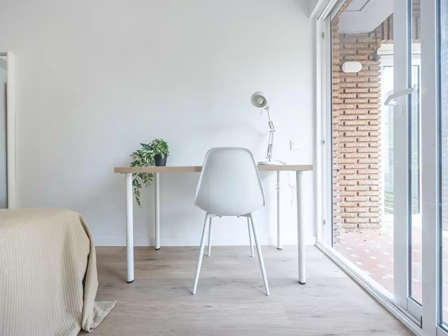 Immagine 5 di Camera in affitto  in Avinguda de la Plata a Valencia