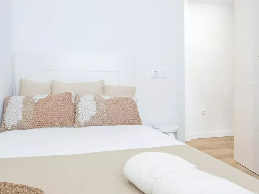 Immagine 3 di Camera in affitto  in Avinguda de la Plata a Valencia