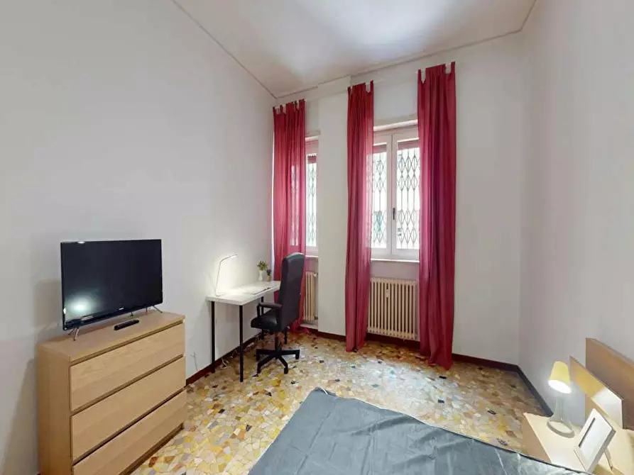 Immagine 2 di Camera in affitto  in Via Anco Marzio a Milano