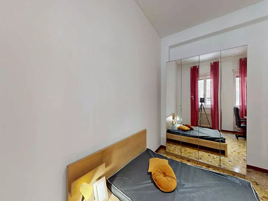 Immagine 3 di Camera in affitto  in Via Anco Marzio a Milano