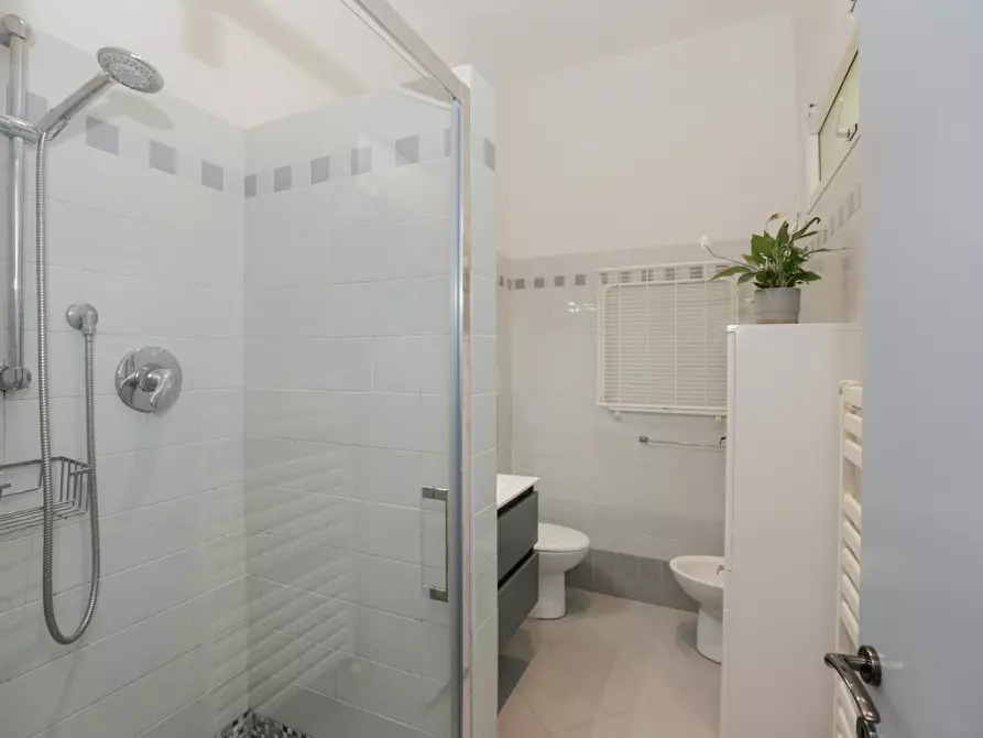 Immagine 9 di Appartamento in affitto  in Lungarno Francesco Ferrucci a Firenze