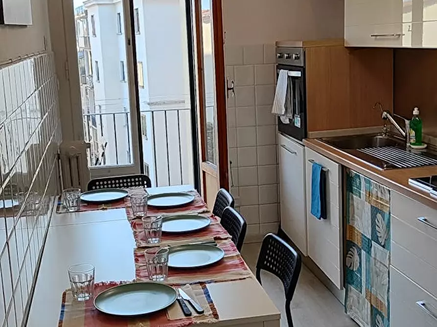 Immagine 10 di Camera in affitto  in Viale Fratelli Rosselli a Firenze