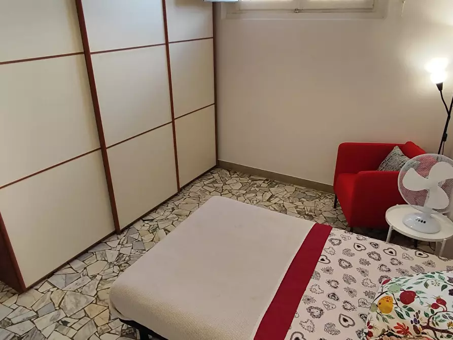 Immagine 2 di Camera in affitto  in Viale Fratelli Rosselli a Firenze