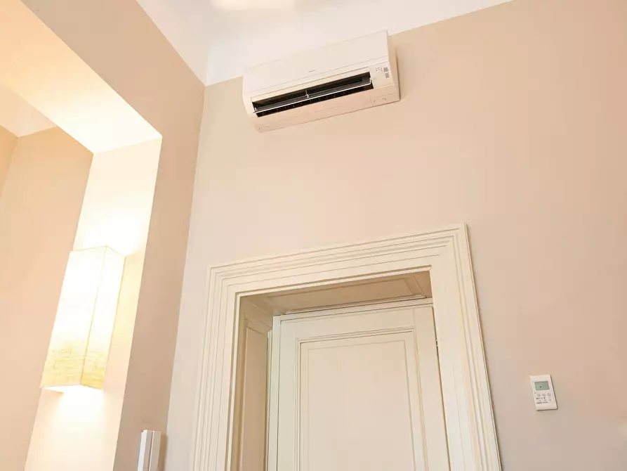 Immagine 9 di Appartamento in affitto  in Corso di Porta Romana a Milano