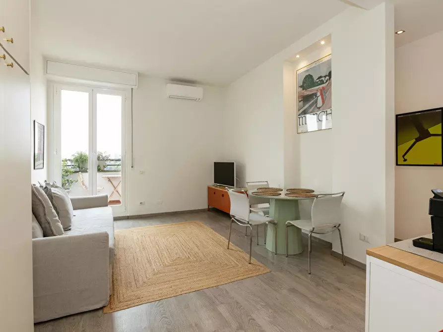 Immagine 1 di Appartamento in affitto  in Viale Isonzo a Milano