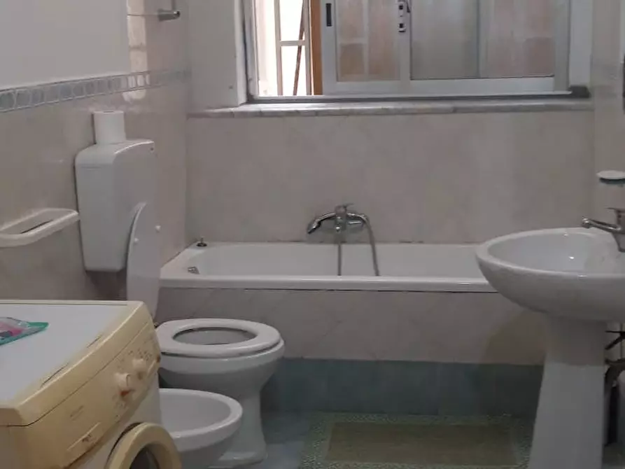 Immagine 10 di Camera in affitto  in Via Filippo Corazza a Palermo