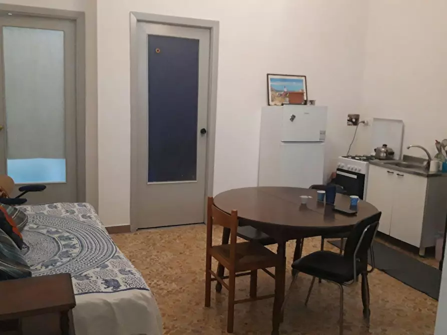 Immagine 8 di Camera in affitto  in Via Filippo Corazza a Palermo