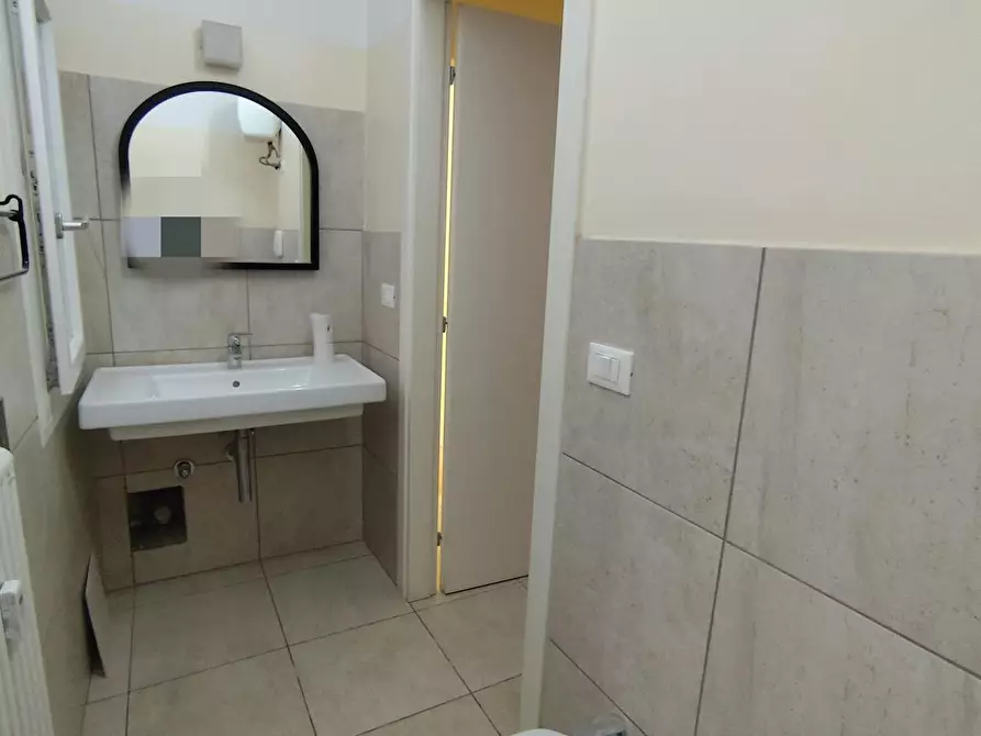 Immagine 9 di Camera condivisa in affitto  in Via Ugo Bassi a Bologna