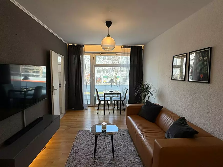Immagine 1 di Appartamento in affitto  in Hauptstraße a Berlin