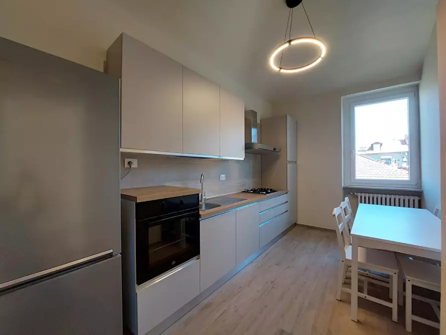 Immagine 6 di Camera in affitto  in Via Montemagno a Torino