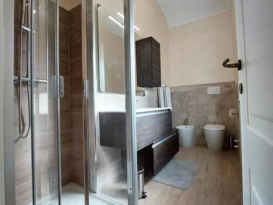 Immagine 5 di Camera in affitto  in Via Montemagno a Torino