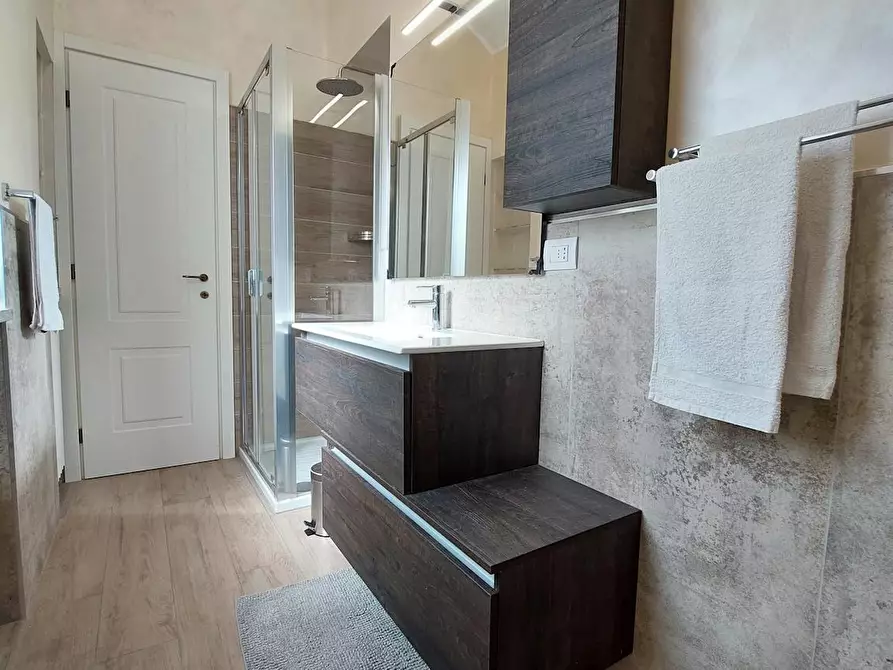 Immagine 4 di Camera in affitto  in Via Montemagno a Torino