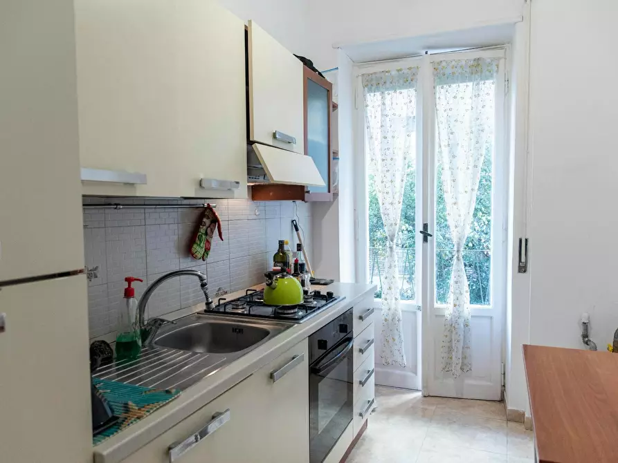 Immagine 10 di Camera in affitto  in Via Gian Luca Squarcialupo a Roma