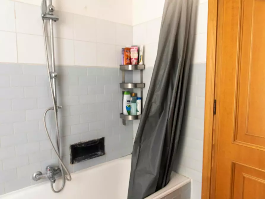 Immagine 10 di Camera in affitto  in Via Prenestina a Roma