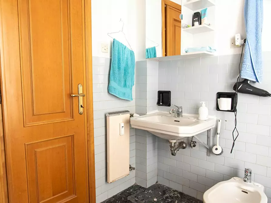 Immagine 5 di Camera in affitto  in Via Prenestina a Roma