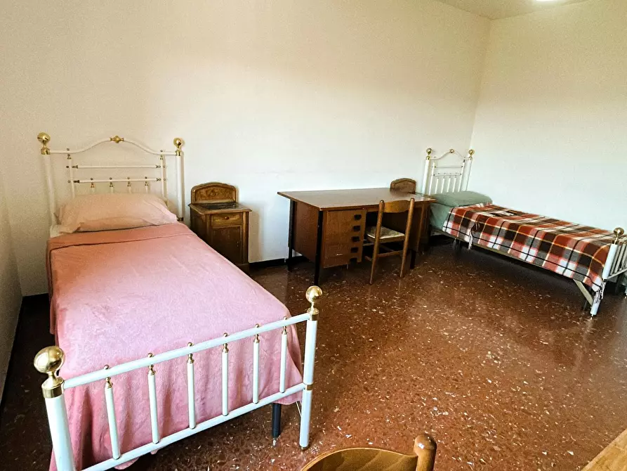 Immagine 4 di Camera condivisa in affitto  in Via Prenestina a Roma