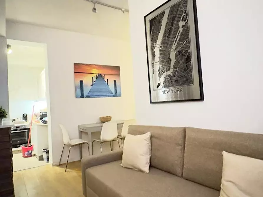 Immagine 1 di Appartamento in affitto  in Düsseldorfer Straße a Berlin