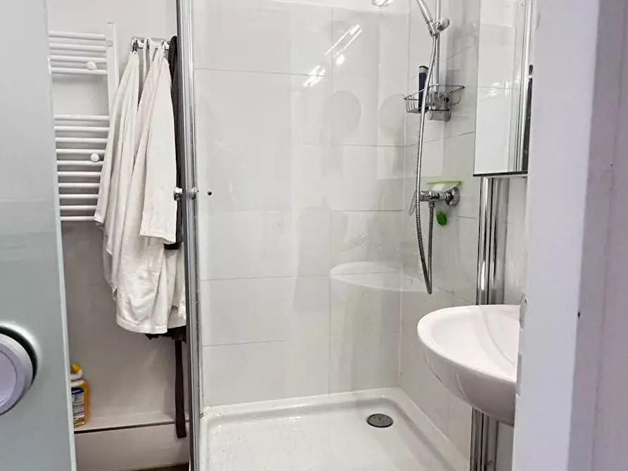 Immagine 9 di Appartamento in affitto  in Keithstraße a Berlin