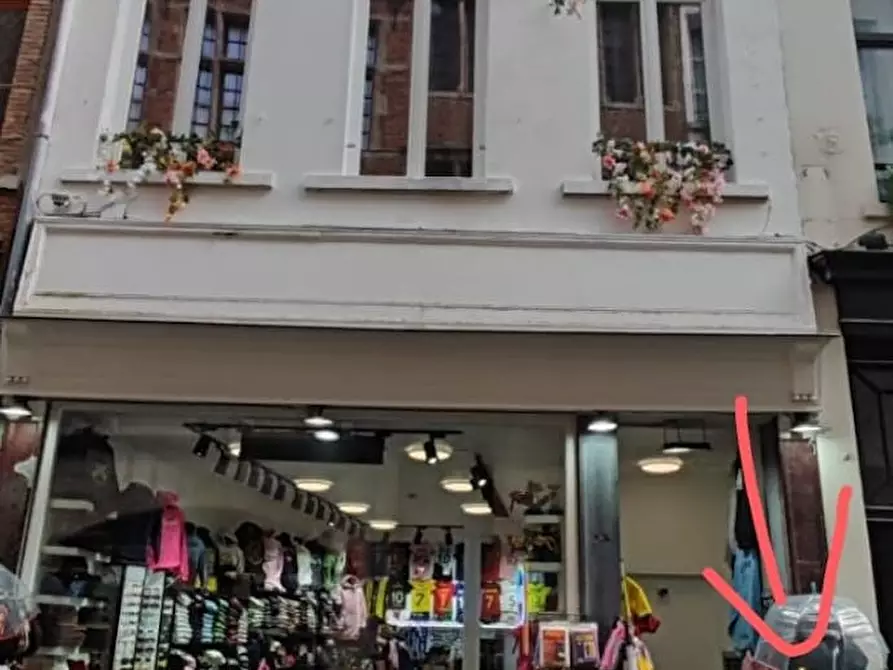 Immagine 2 di Camera in affitto  in Rue des Eperonniers a Bruxelles
