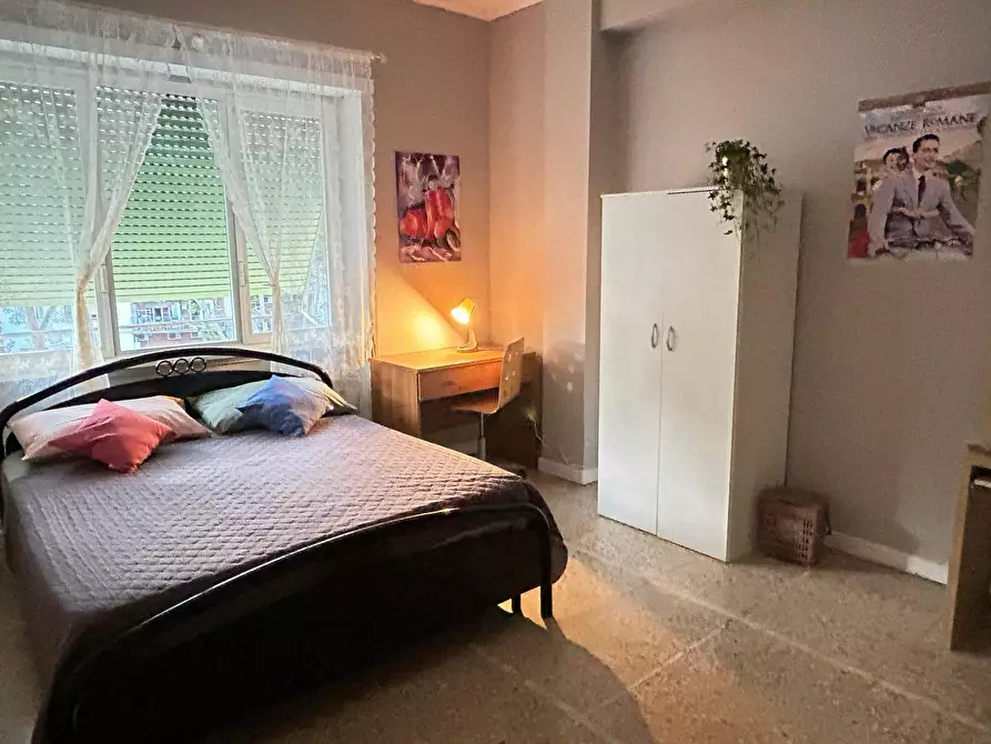 Immagine 2 di Camera in affitto  in Via di Casal Bertone a Roma