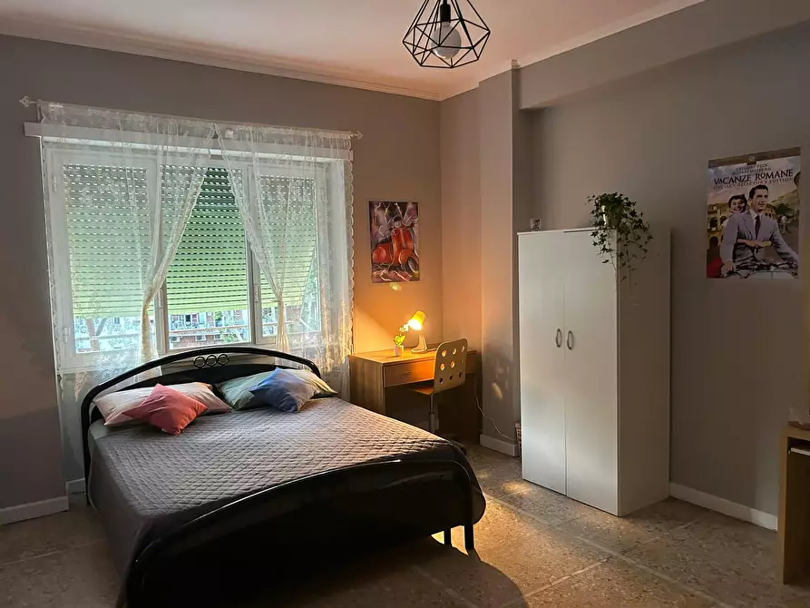 Immagine 9 di Camera in affitto  in Via di Casal Bertone a Roma