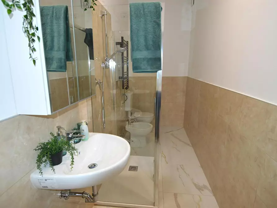 Immagine 8 di Camera in affitto  in Viale Gaetano Storchi a Modena