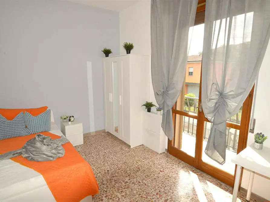 Immagine 2 di Camera in affitto  in Via Barbato Zanoni a Modena
