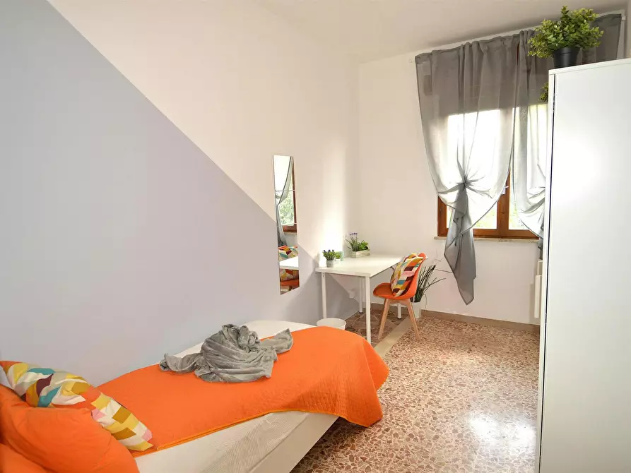 Immagine 1 di Camera in affitto  in Via Barbato Zanoni a Modena