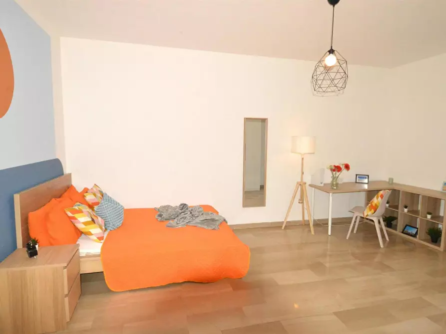 Immagine 2 di Camera in affitto  in Via Duccio da Boninsegna a Modena