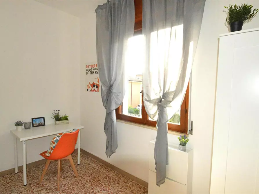 Immagine 1 di Camera in affitto  in Via Barbato Zanoni a Modena