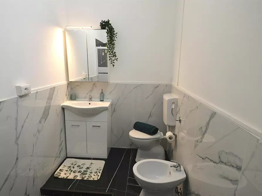 Immagine 10 di Camera in affitto  in Via Barbato Zanoni a Modena