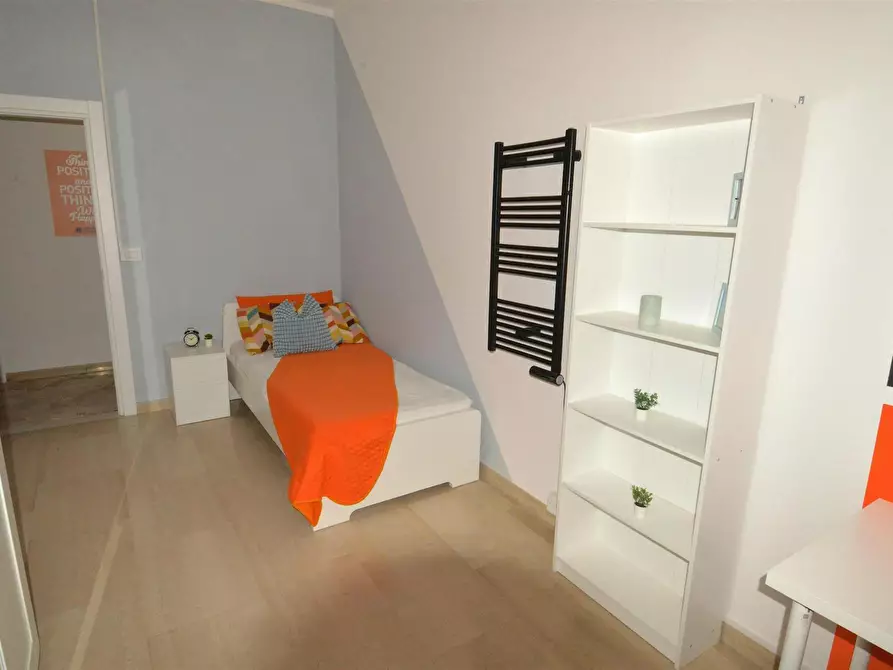 Immagine 2 di Camera in affitto  in Viale Gaetano Storchi a Modena