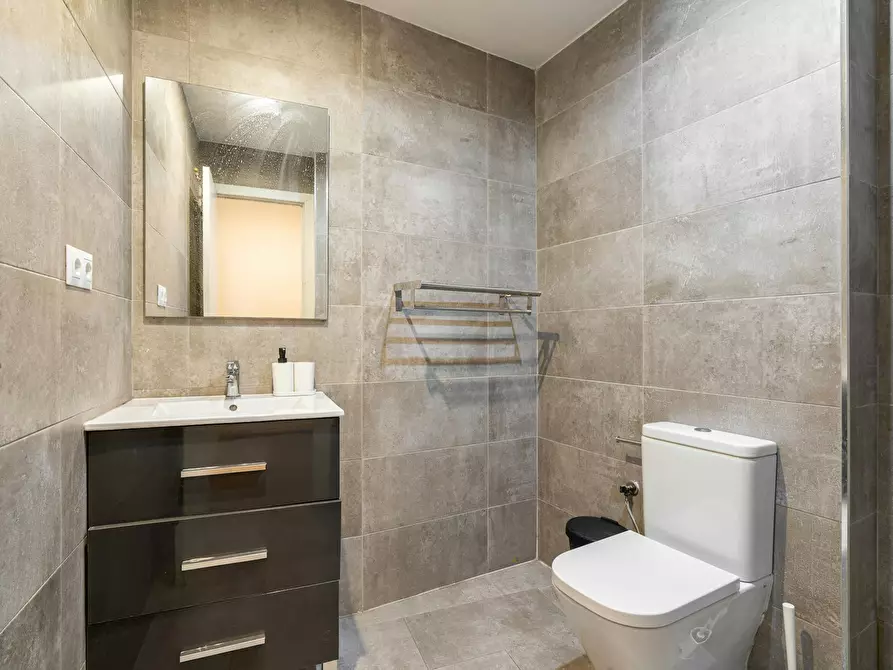 Immagine 5 di Camera in affitto  in Carrer de l'Hospital a Barcelona