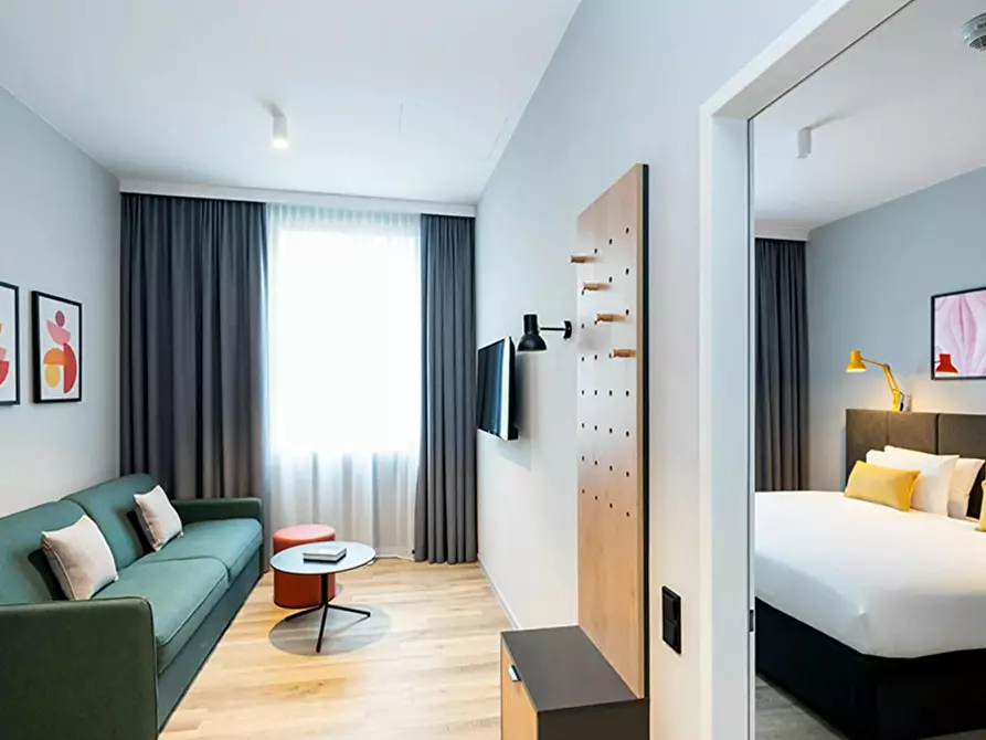 Immagine 3 di Appartamento in affitto  in Amelia-Mary-Earhart-Straße a Frankfurt am Main