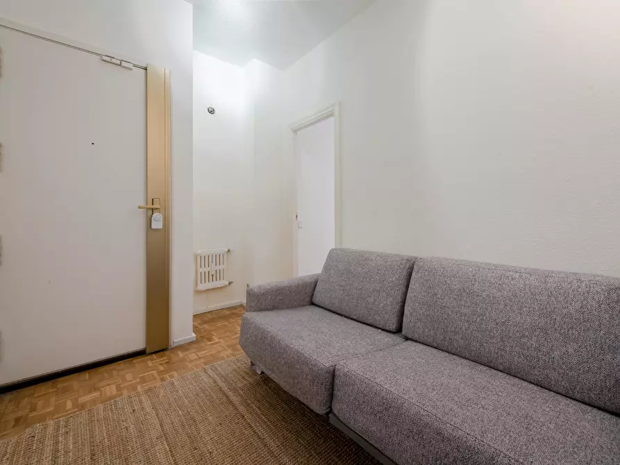 Immagine 7 di Camera in affitto  in Calle de Raimundo Fernández Villaverde a Madrid