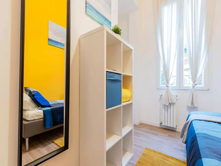 Immagine 4 di Camera in affitto  in Viale Alfredo Oriani a Bologna