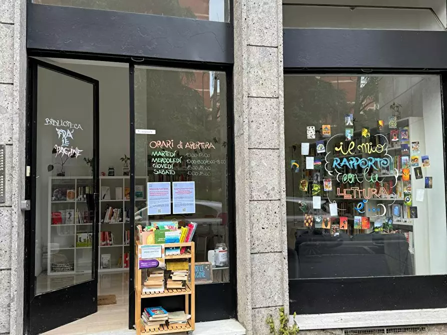 Immagine 8 di Camera condivisa in affitto  in Via Luigi Scrosati a Milano