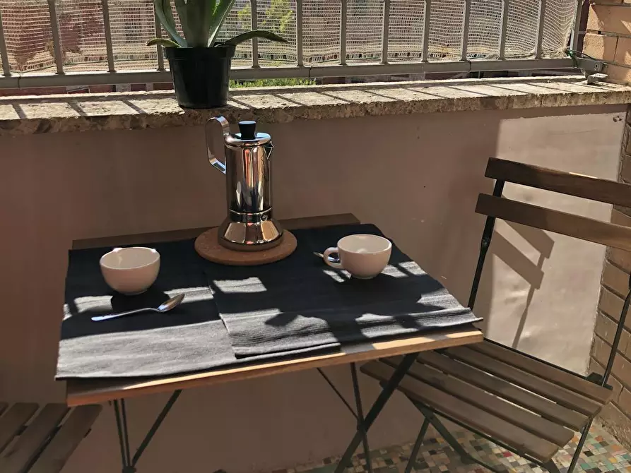 Immagine 2 di Camera in affitto  in Via Luigi Scrosati a Milano