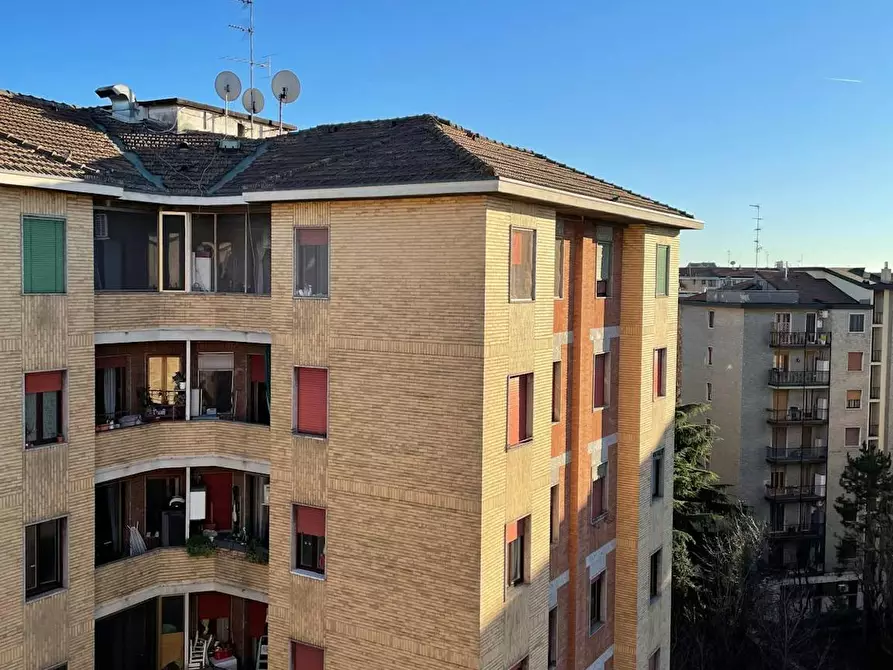 Immagine 5 di Camera in affitto  in Via Luigi Scrosati a Milano