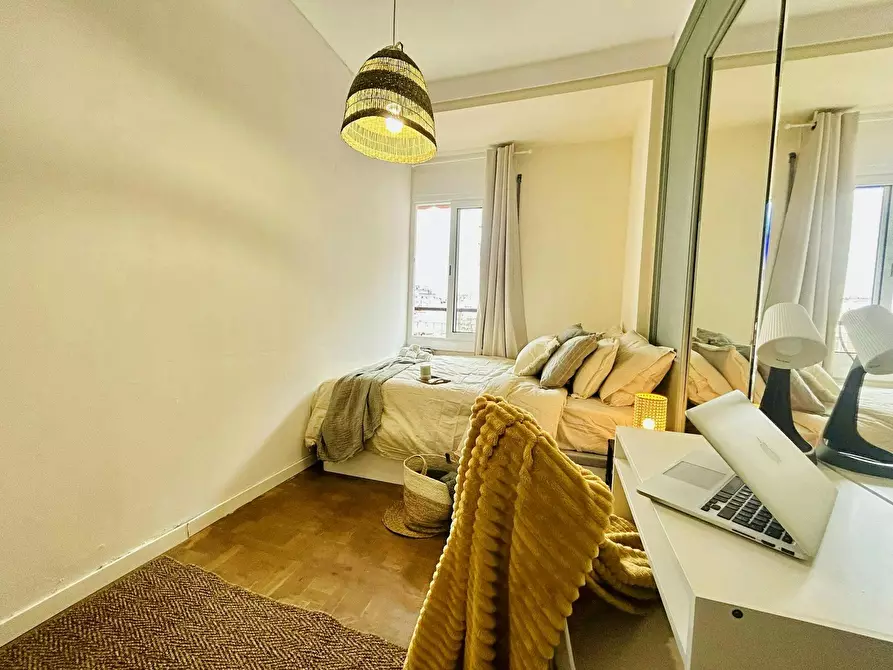 Immagine 4 di Camera in affitto  in Carrer de Balmes a Barcelona