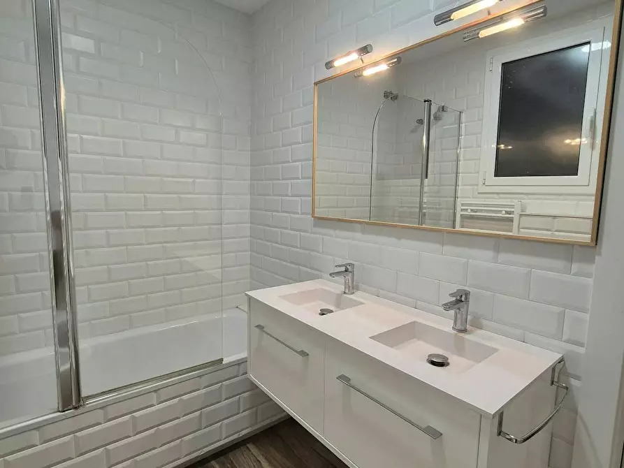 Immagine 8 di Camera in affitto  in Passeig de l'Exposició a Barcelona