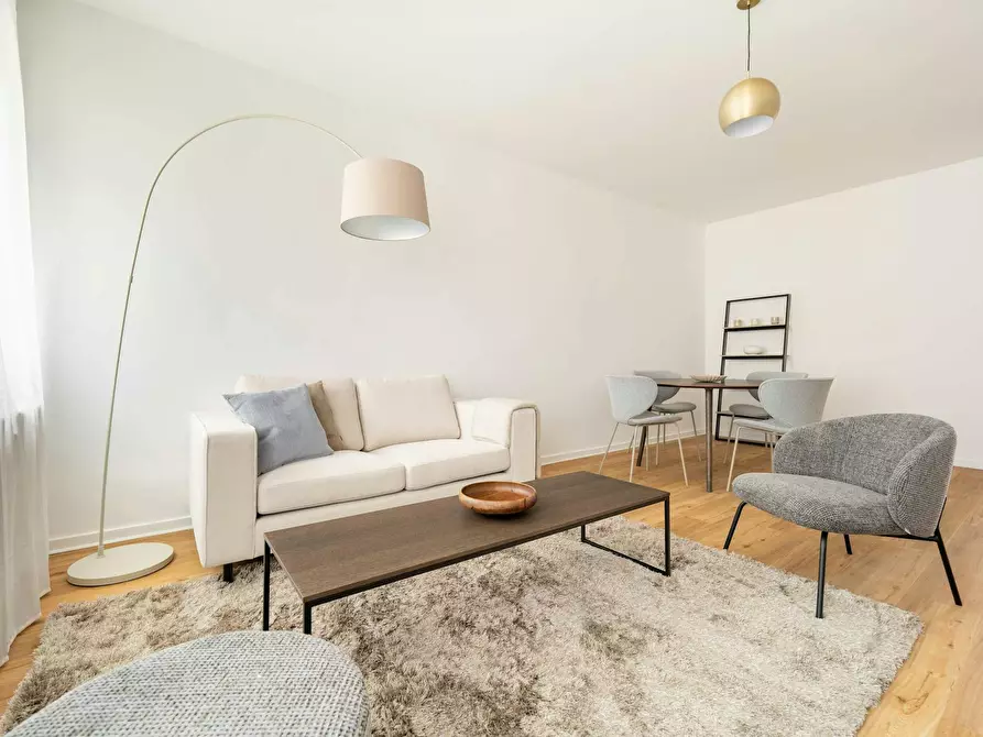 Immagine 2 di Appartamento in affitto  in Swinemünder Straße a Berlin
