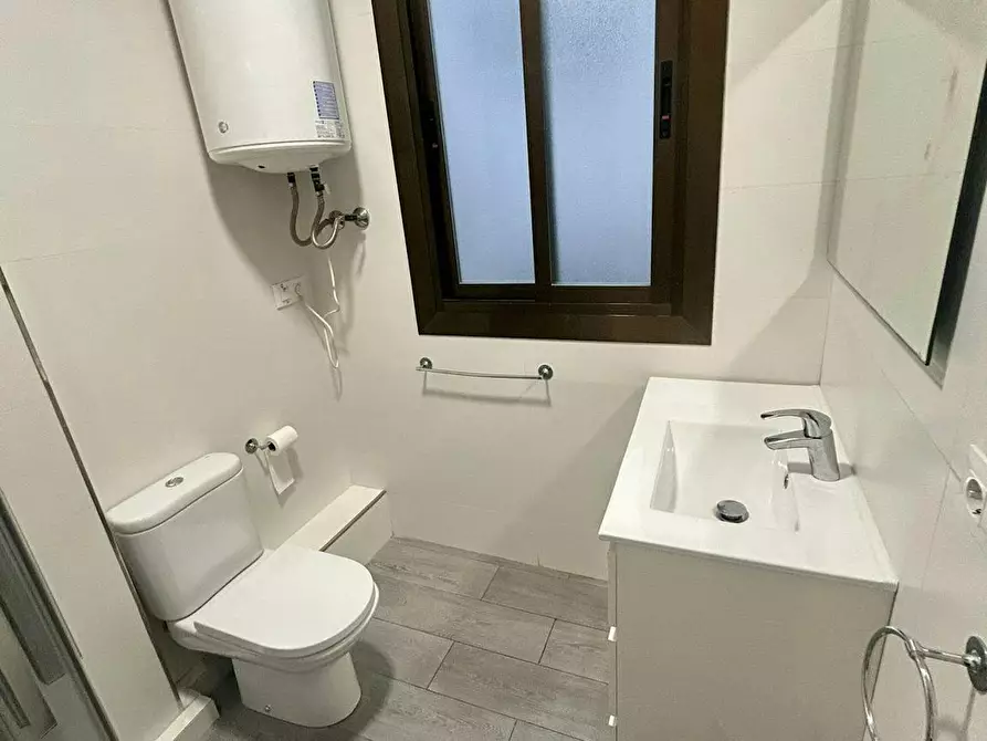Immagine 8 di Camera in affitto  in Carrer de Xàtiva a Valencia