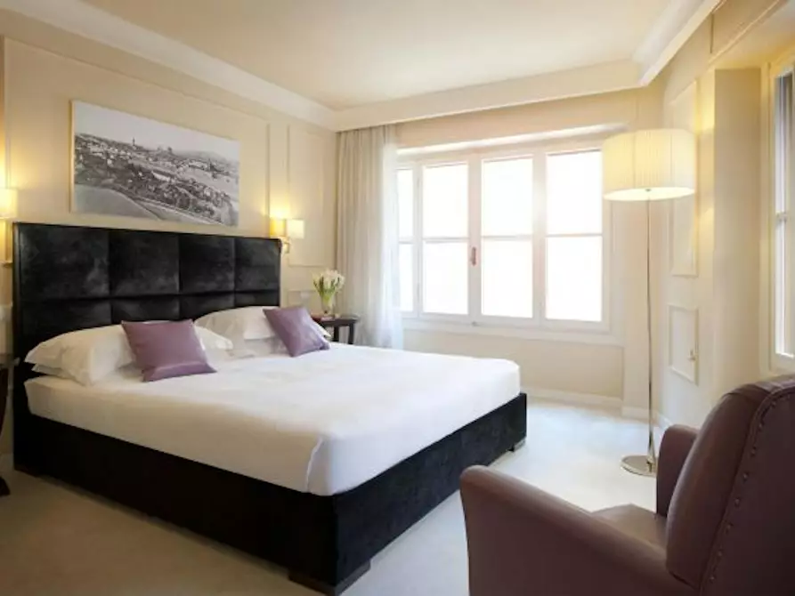 Immagine 2 di Appartamento in affitto  in Piazza di Santo Stefano a Firenze