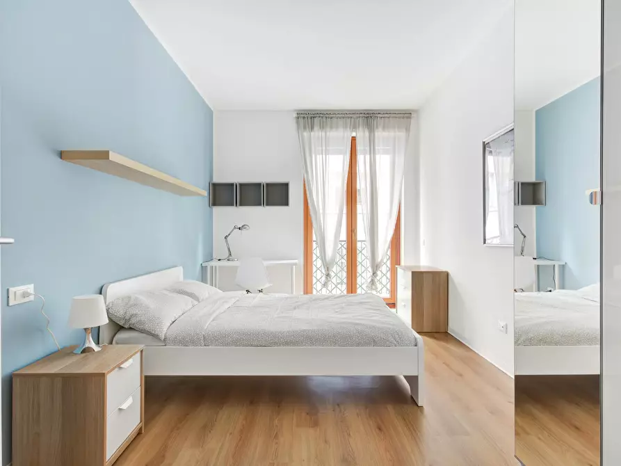 Immagine 2 di Camera in affitto  in Via Stromboli a Milano